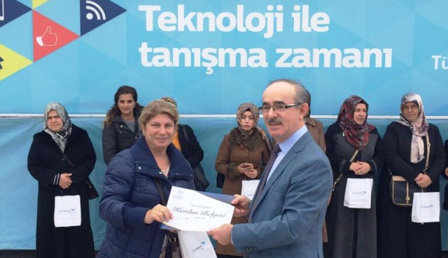 Türk Telekom, Sakaryalı kadınlara  teknoloji eğitimi verdi