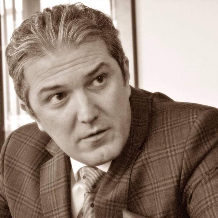 Başkan Akhusba, Abhazya Cumhuriyeti Eğitim Bakanı İle Bir Telefon Görüşmesi Yaptı