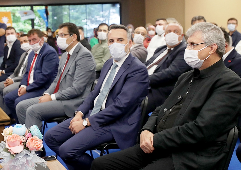 Ekrem Yüce “Her birimiz bu şehre ve bu millete hizmet etmek için çalışıyoruz”