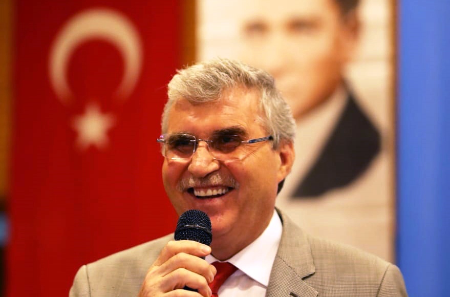 Ekrem YÜCE “Biz halka hizmeti Hakk’a hizmeti biliriz”