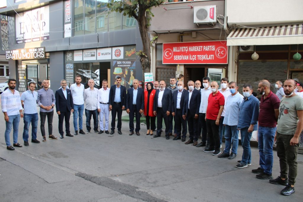 MHP Serdivan’dan Aşure ikramı