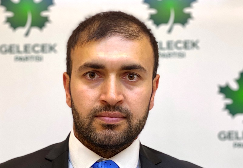 Kanat: Türkiye’de bütün acıların temelinde darbeler var