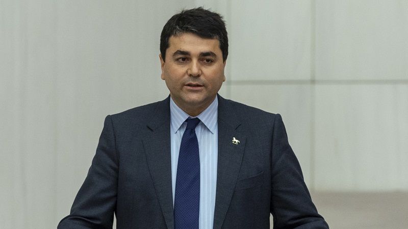 Uysal’dan AK Parti’ye: Hayran kulübü haline gelmiş bir teşekkül