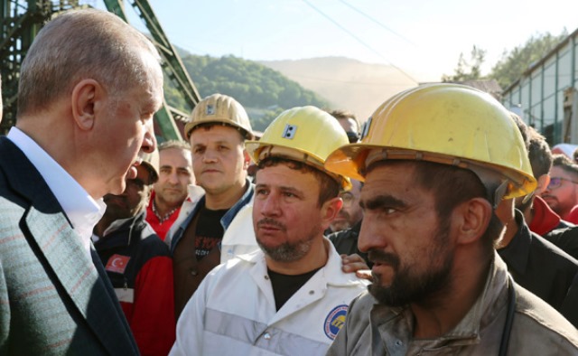 Cumhurbaşkanı Erdoğan  Amasra maden ocağında incelemelerde bulundu
