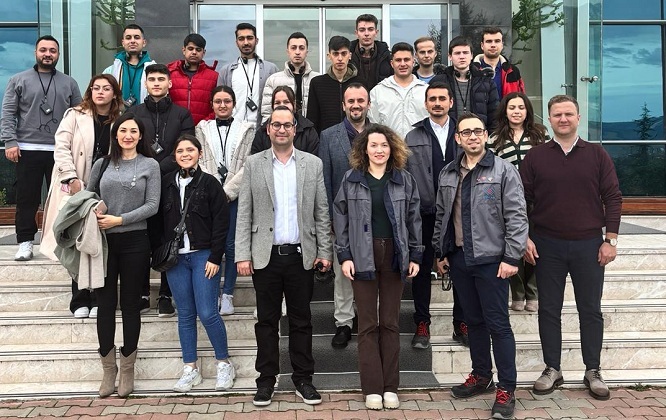 22 MYO ÖĞRENCİSİ ŞİŞECAM’IN YENİŞEHİR’DEKİ  FABRİKALARINDA STAJA BAŞLIYOR