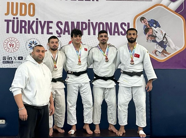 Büyükşehir’in judocusu Sedat Durmuş Erzurum’da podyuma çıktı