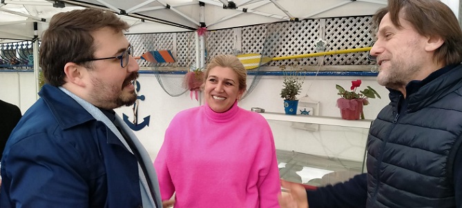 Adapazarı Belediye Başkan Adayı Sabri Anıl ÖZKAN şehirde çalmadık kapı, sıkılmadık el bırakmıyor.