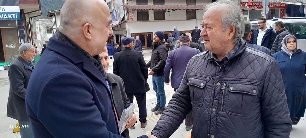 Zafer Partisi Sakarya  Büyükşehir Belediye Başkan adayı  Uzman Doktor  Cihan KOLİP  Taraklı’da