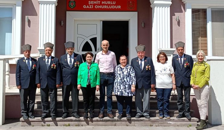 Kahraman Türk Kadınları Gazileri ziyaret etti