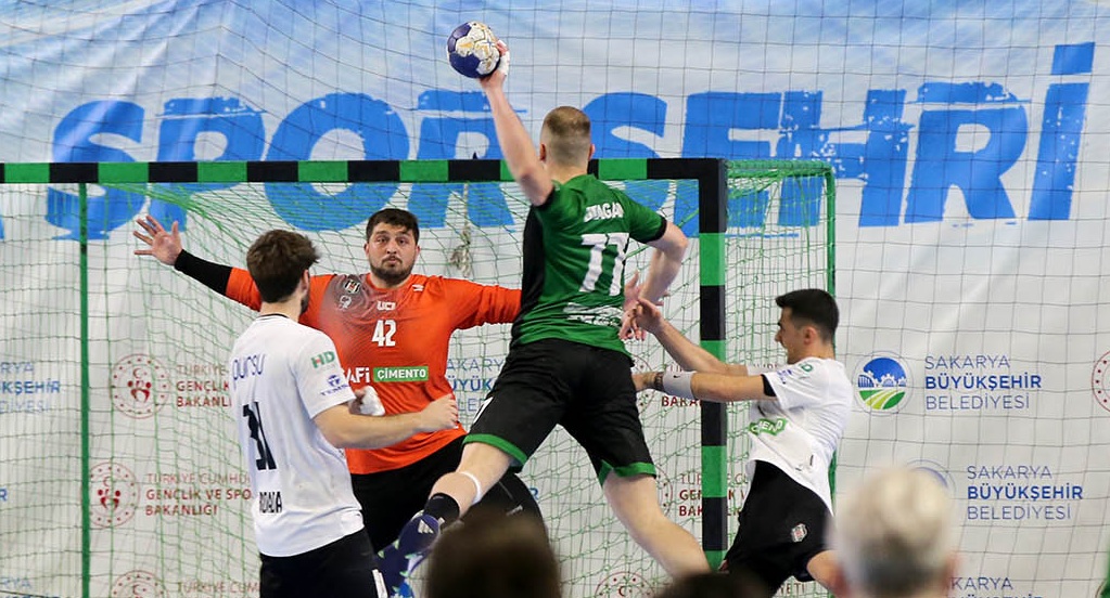 Büyükşehir hentbol sezonu ikinci olarak bitirdi