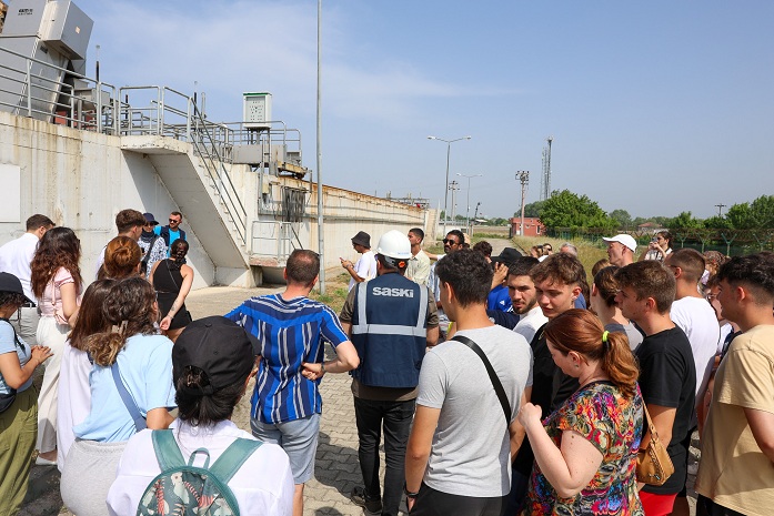 Yabancı öğrenciler Büyükşehir’in atık su arıtma tesisine hayran kaldı
