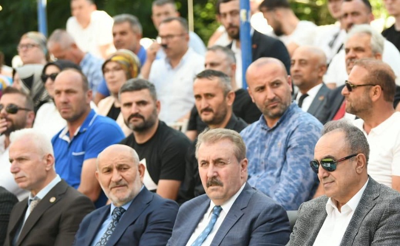 Geleneksel Selman Dede Yağlı Güreşlerinin Ağası 1 Milyon TL ile Faruk Koç Oldu