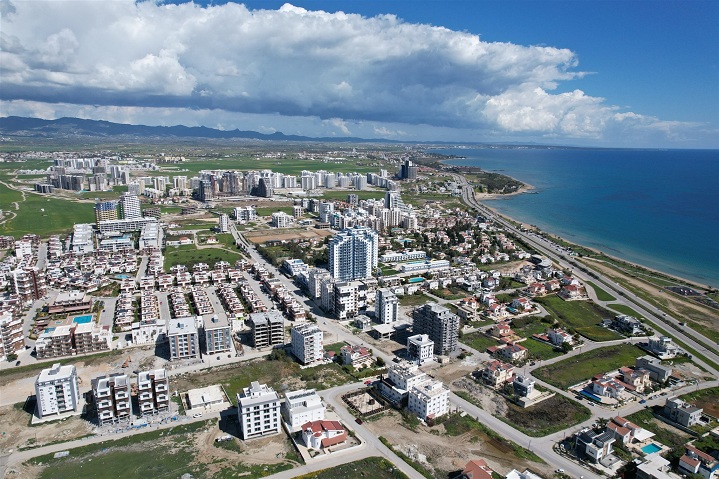KKTC’DEN YENİ ADIM: TÜRK VATANDAŞLARI ARTIK 3 KONUT SATIN ALABİLECEK