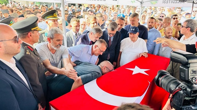 Şehit Astsubay Kıdemli Çavuş Talay, Sakarya’da son yolculuğuna uğurlandı