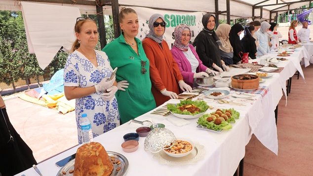 Ferizli’de Geleneksel Lezzetler Yarışması Düzenlendi