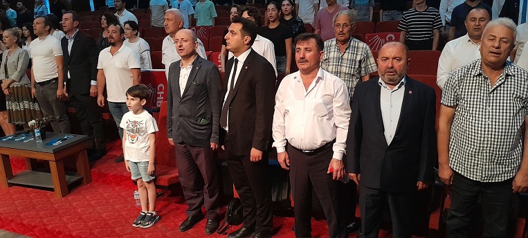 CHP SERDİVAN İLÇE BAŞKANI NALAN YEDEKÇİ, “GENÇLERİN BAŞARILARI, ÜLKEMİZİN YARININA IŞIK TUTACAKTIR”