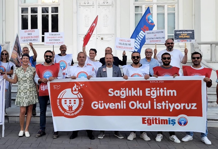SAKARYA Eğitim-İş “Sağlıklı Eğitim, Güvenli Okul İstiyoruz” Eylemi ve Basın Açıklaması