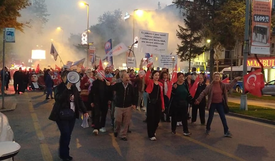 Atatürkçü Düşünce Derneği’den Cumhuriyet Yürüyüşü