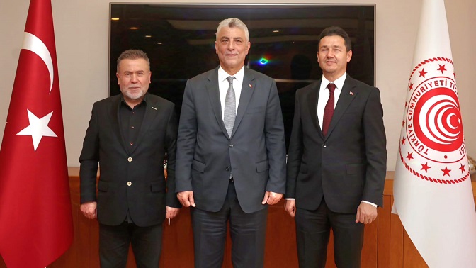 MÜSİAD Sakarya Şubesi’nden Ticaret Bakanı Ömer Bolat’a ziyaret
