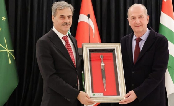 Sakarya Kafkas Kültür Derneğinden emeği geçenlere teşekkür yemeği