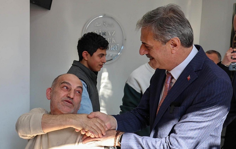 Başkan Yusuf Alemdar, güne şehrin tarihi ve kültürel değeri, Osmanlı mirası Taraklı’da başladı.