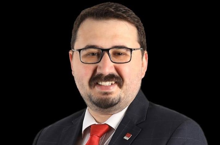 Adapazarı’nda vatandaşın huzuru için park ve bahçelerimizin aydınlatma ve kamera sistemi ihtiyacı zaruridir.