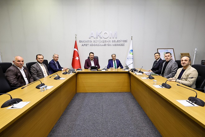 AKOMda Genel Başkan Yardımcısı Yavuz ve Alemdar’ın  doğalgaz zirvesi