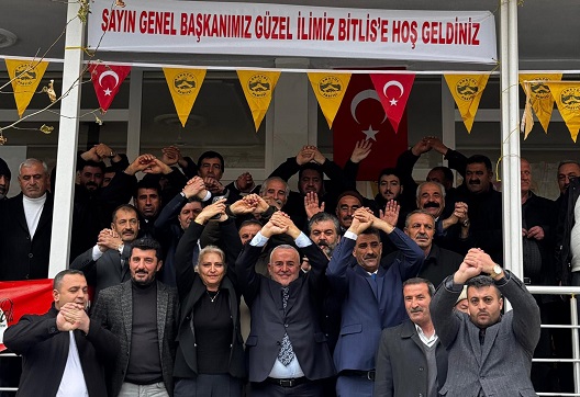 ANA YOL PARTİSİ’NİN BİTLİS İL KONGRESİ COŞKUYLA GERÇEKLEŞTİ