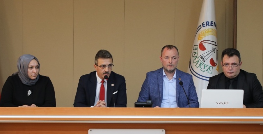 Ocak Ayı Olağan Meclis Toplantısında konuşan Erenler Belediye Başkanı Şenol Dinç “ÇOK ÇALIŞMAYA DEVAM EDECEĞİZ”