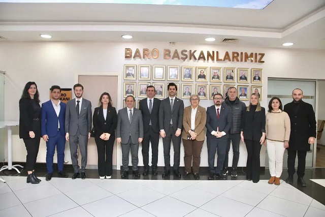 CHP Sakarya Heyeti Sakarya Barosu’nu Ziyaret Etti