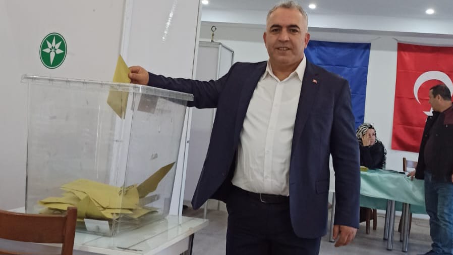 Şeker-İş Sendikası Sakarya Şubesi 3. Olağan Genel Kurulu; Erdal Genç güven tazeledi