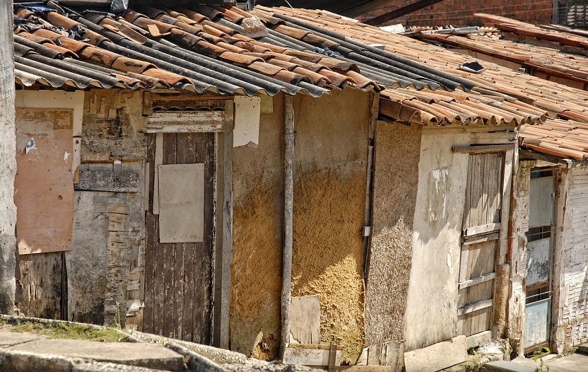 Bir yerde  yoksulluk  varsa  yolsuzluk da  vardır…