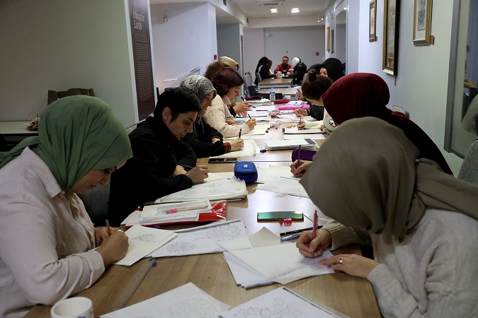 Geleneksel sanatlarda Çini sanatının en güzel eserleri ortaya çıkıyor