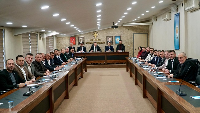 AK Parti Sakarya İlçe Başkanları, İstişare ve Değerlendirme Toplantısı’nda bir araya geldi