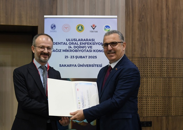SAÜ’de Uluslararası 4. Dental Oral Enfeksiyonlar ve 3. Ağız Mikrobiyatası Kongresi Başladı