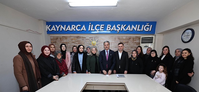 Başkan Yusuf Alemdar,Kaynarca’da vatandaşla kucaklaştı, müjde paylaştı