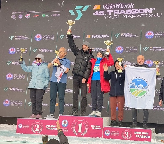 Büyükşehir sporcuları Trabzon’dan dereceyle döndü