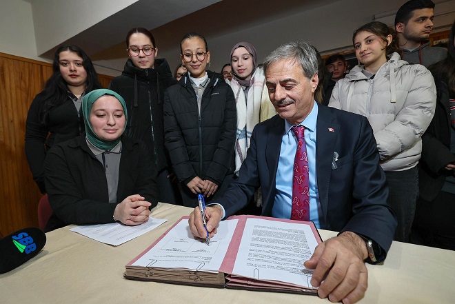 Yusuf Alemdar Bilim Merkezi’nin imzasını gençlerle attı: Dev proje için resmi süreç başladı