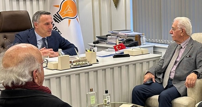 Kent Şurası Başkanı Erol Öztürk ve Yönetim Kurulu Üyelerinden AK Parti İl Başkanlığına Ziyaret