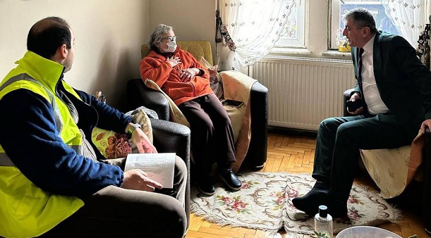 Büyükşehir Belediyesi YADEM programıyla 65 yaş üstü vatandaşların kapısını çalıyor