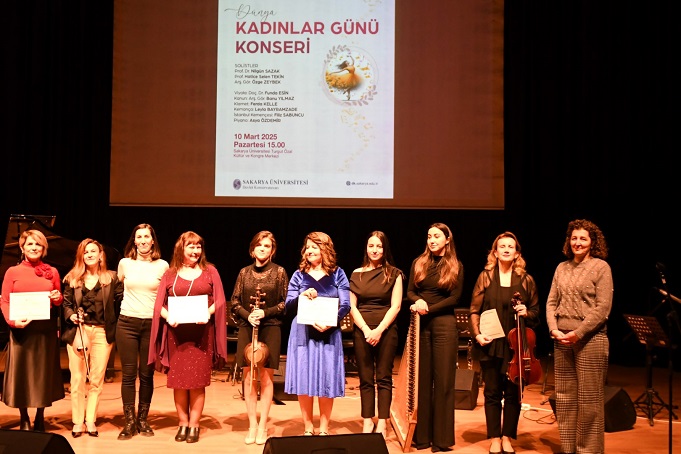 Sakarya Üniversitesinde Kadınlar Günü Programı Düzenlendi