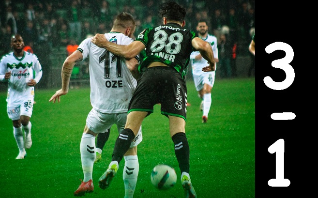 Ne taktik var ne teknik! bodozlama futbol oynuyor takım Sonuç Kocaelispor  3 Sakaryaspor 1