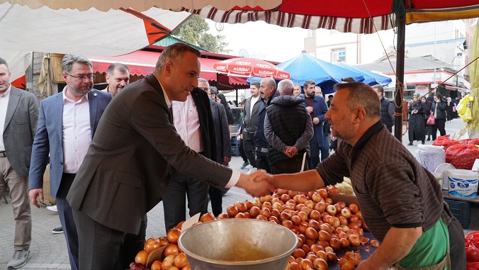 Başkan Tever’den Geyve’de Yoğun Ramazan Programı