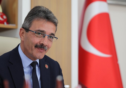 ERENLER’DE METRUK BİNALAR YIKILIYOR