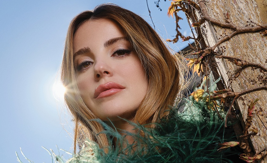 AŞKSIZ, SEVGİSİZ HAYAT BİRAZ EKSİK GELİYOR BANA