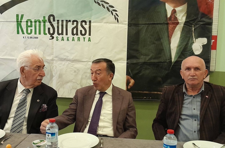 Sakarya Kent Şurası’nın 140. toplantısı, Başkan Erol Öztürk Hacıeyüpoğlu önderliğinde gerçekleştirildi