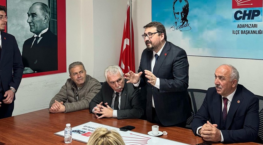 Adapazarı Mahalle Muhtarlarından Anlamlı Ziyaret