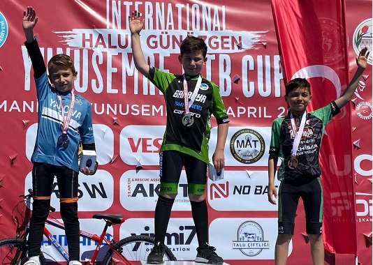 Yuşa Kerim uluslararası parkurda Türkiye’nin adını ‘şampiyon’ yazdırdı