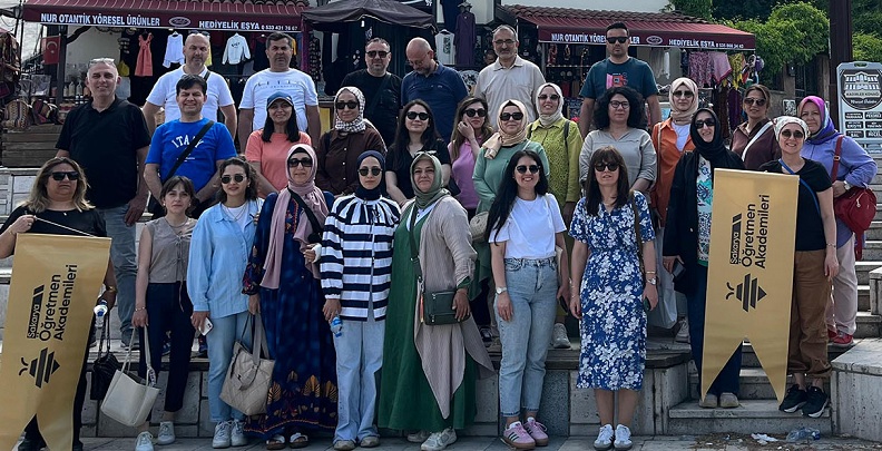 Eğitimciler doğal güzelliklerin ve kültürel zenginliklerin yolunu tuttu