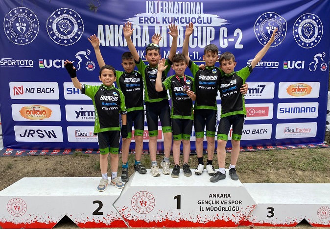 Büyükşehir sporcuları başarılarıyla göz dolduruyor